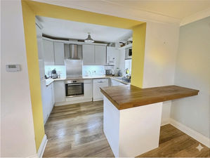 Oyster Tank Road- click for photo gallery